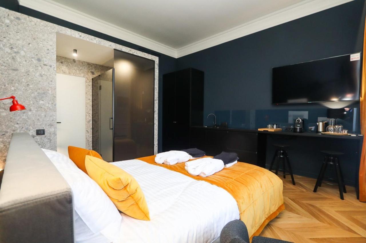 Once Apartments Ivano-Frankivsk Ngoại thất bức ảnh